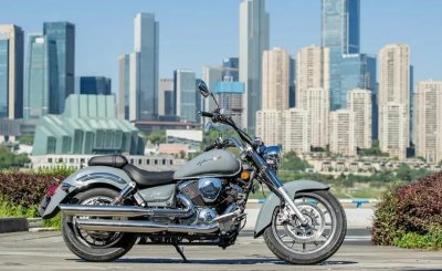 ​新款力帆V16亮相，风冷双缸+LED大灯，你没看错，确实像哈雷