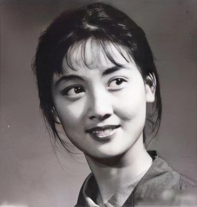 ​邓婕旧照，太美了