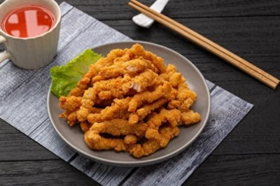 ​孩子的最爱：这样做的炸鸡柳，外酥里嫩不油腻