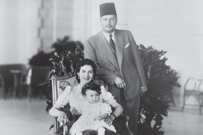 ​埃及最后一任国王法鲁克是怎样的一个人?是怎么死的?