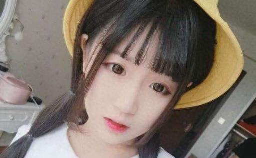 冯提莫的学历，杨清柠的学历，papi酱的学历，差别一目了然！