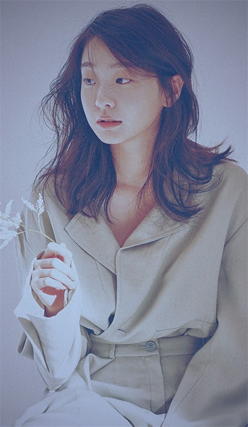 金多美慵懒居家写真图片