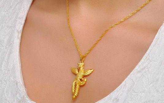 市面上金店越来越多，首饰的利润是不是很大呢？都来看看！