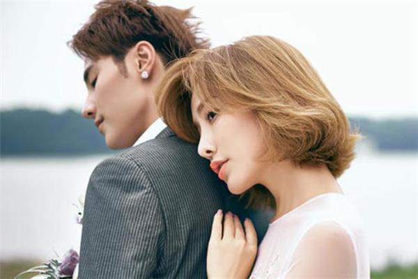 情侣过早同居会怎样 跟男朋友过早同居好吗 情侣过早同居会怎样 跟男朋友过早同居好吗