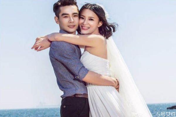 彩礼包括三金和戒指吗 订婚十二礼是什么意思 彩礼包括三金和戒指吗 订婚十二礼是什么意思