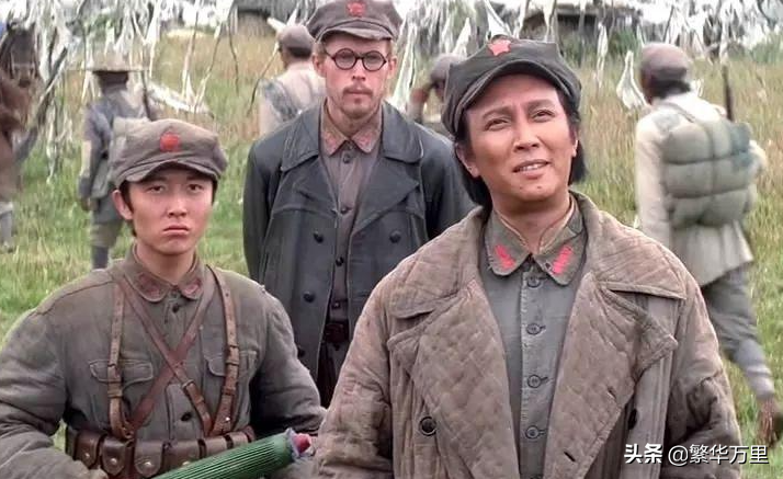 叶挺将军，1955年，如果仍然健在，会不会授予元帅军衔？