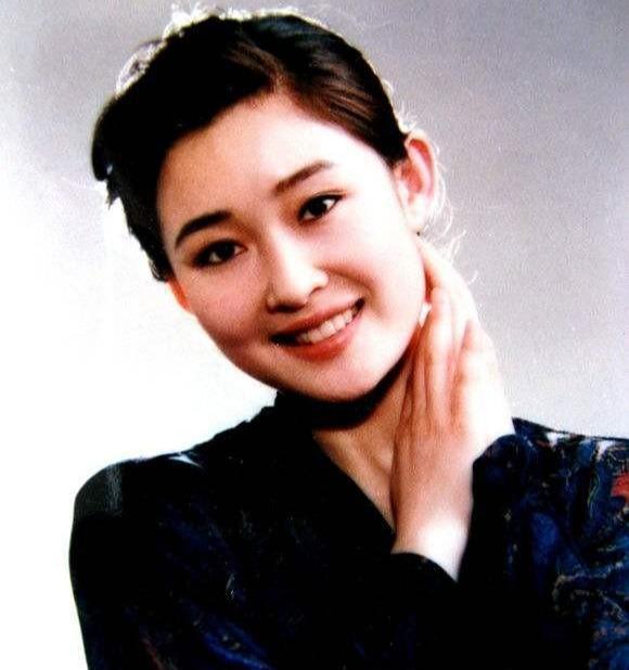 盖丽丽喂奶门事件（流量女王盖丽丽资料介绍）