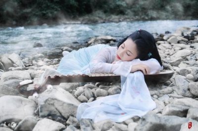 ​小说：穿书成纨绔长公主，为活命，她洗心革面努力讨好质子未婚夫