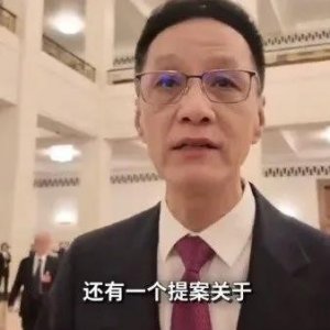 ​冯远征提议设立中国话剧最高奖