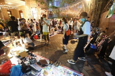 ​国务院新规:街边摆摊合法化，不用再和城管“躲猫猫”了，很给力!