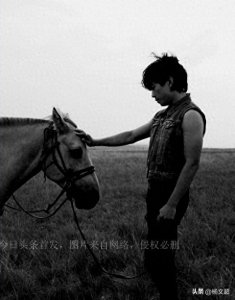 ​赵雷的“离开”，是华语乐坛的“损失”和“悲哀”