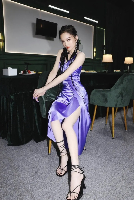 张韶涵的复古暗黑系写真合集曝光