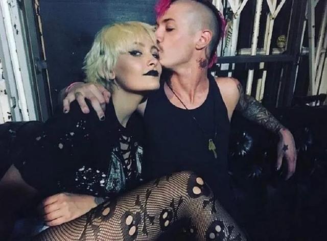 迈克尔杰克逊的孩子都是谁（杰克逊唯一的女儿）(41)