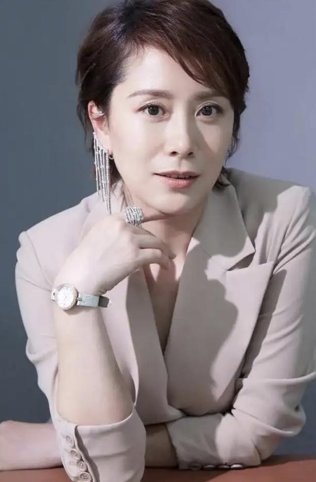 海清的显赫家世大揭秘（海清个人资料简介）