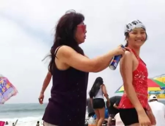 林妙可泳装照怎么回事（林妙可泳装照显胸部引起热议）