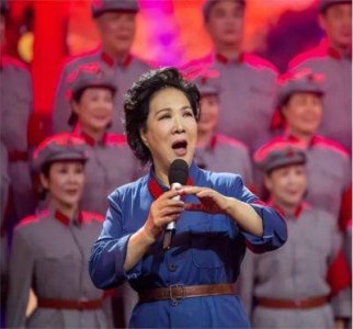 ​王秀芬：与程志并非夫妻关系，嫁给比自己年长5岁的播音员丈夫，如今生活幸福