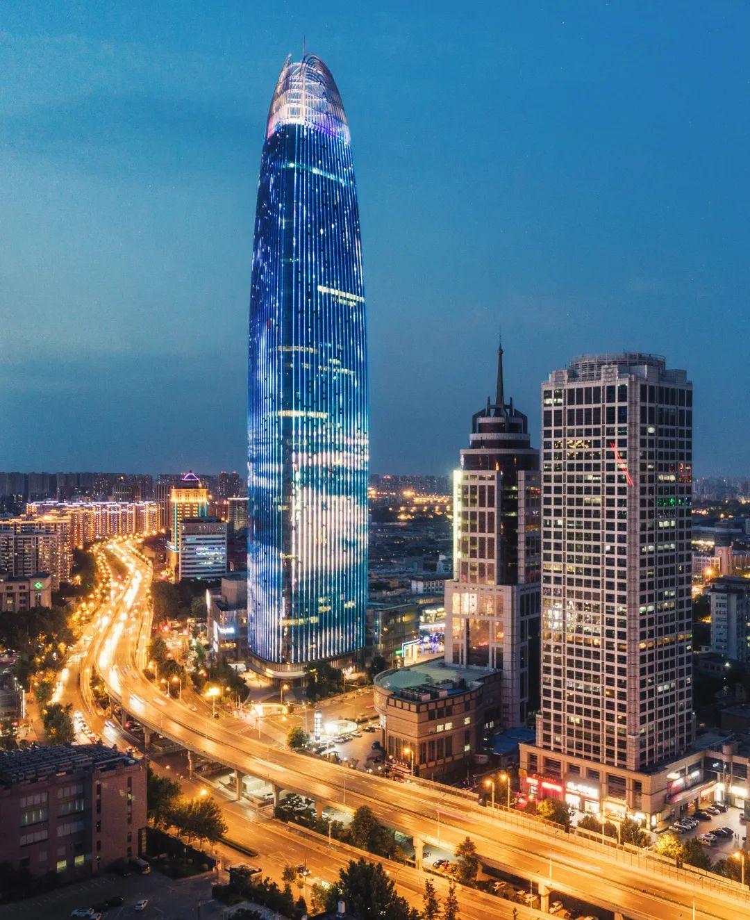 济南最高的楼叫什么(盘点济南历届最高的楼)