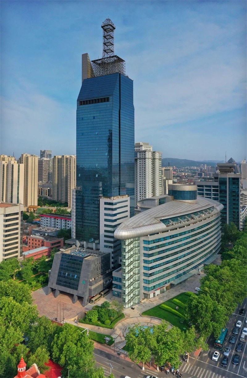 济南最高的楼叫什么(盘点济南历届最高的楼)