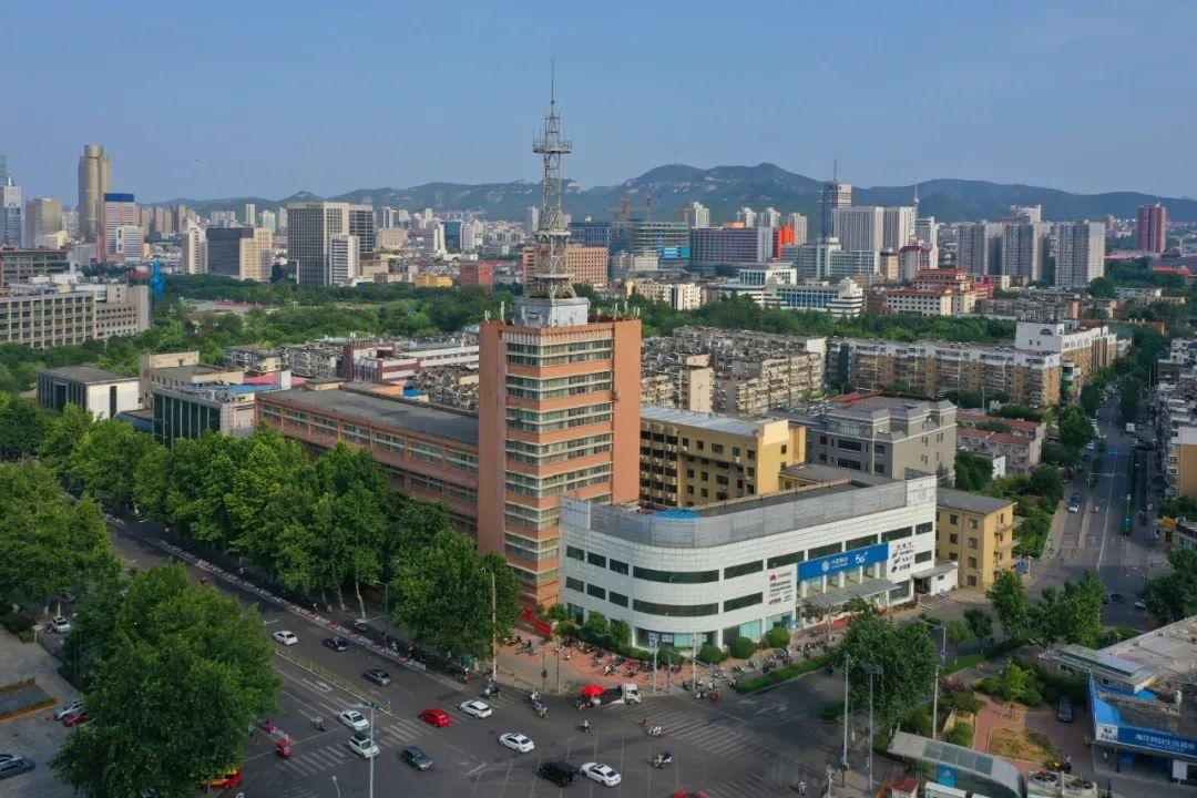 济南最高的楼叫什么(盘点济南历届最高的楼)