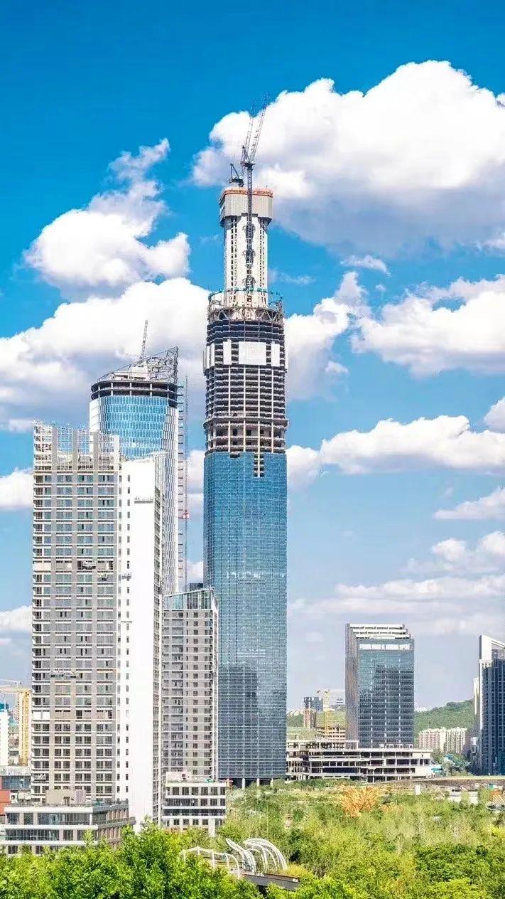 济南最高的楼叫什么(盘点济南历届最高的楼)