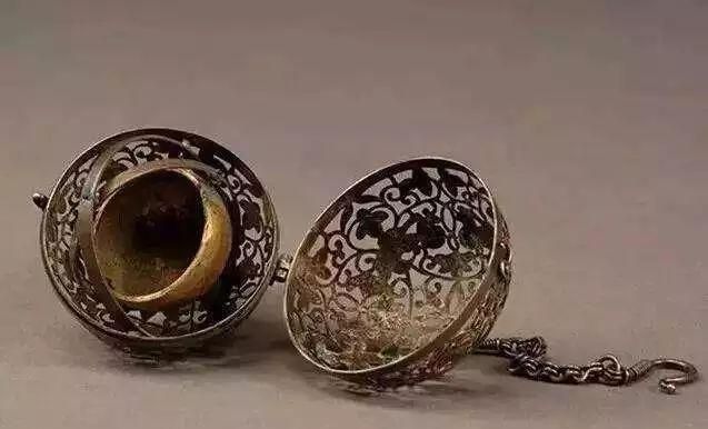 《国家宝藏》中，除了湖北入选的三个国宝，还有什么让你印象深刻文物