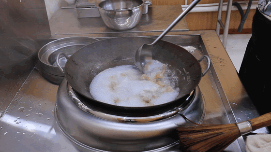 红烧鸡爪怎么做好吃又简单（红烧鸡爪最美味的做法）(4)