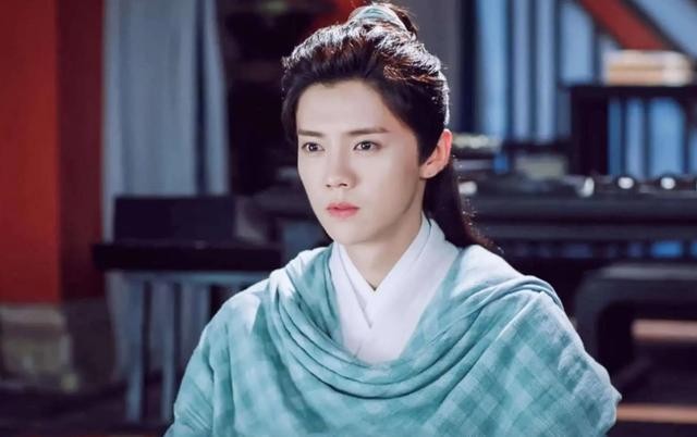 鹿晗顶流时代（鹿晗在顶流时期宣布恋情）(10)