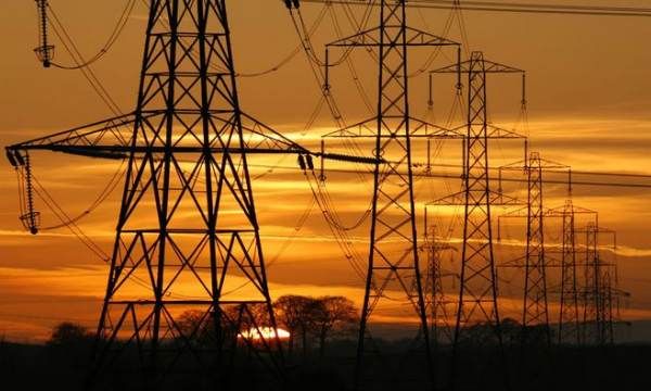 夏天电线应该拉紧还是拉松,夏天架电线时电线为什么不能拉得太紧图2