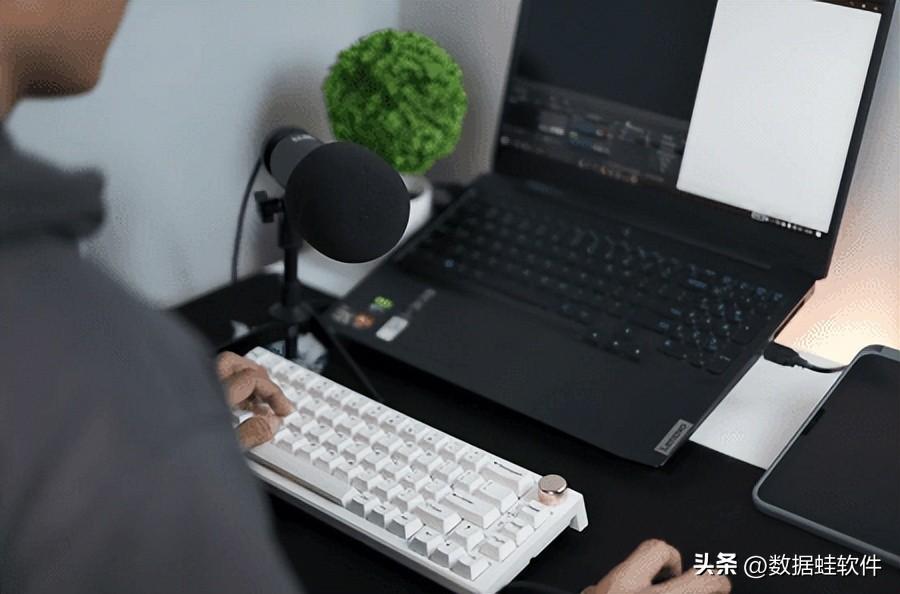 会动的桌面壁纸怎么弄_设置Windows动态壁纸的方法