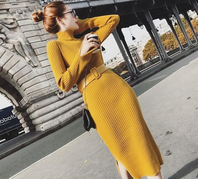 80后女人该有的打扮，甜美冬裙展现曼妙身姿，美的不可思议