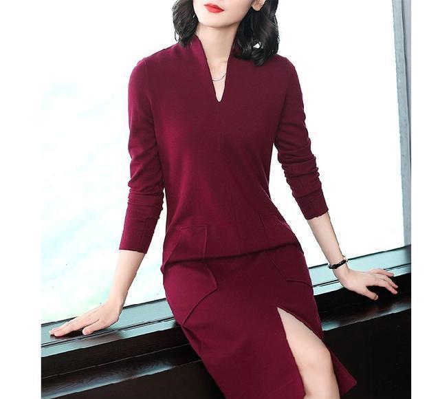 80后女人该有的打扮，甜美冬裙展现曼妙身姿，美的不可思议