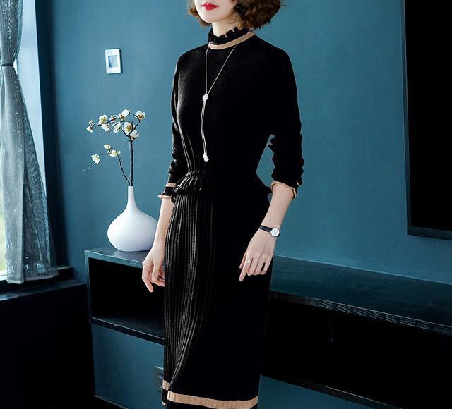 80后女人该有的打扮，甜美冬裙展现曼妙身姿，美的不可思议