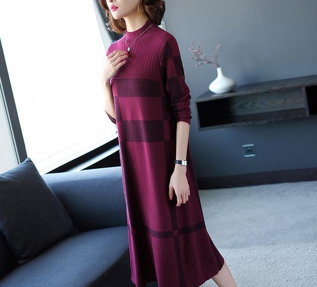 80后女人该有的打扮，甜美冬裙展现曼妙身姿，美的不可思议