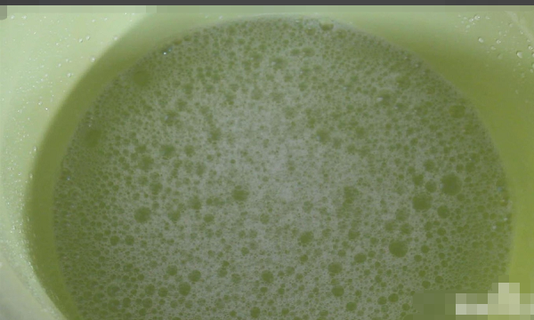 衣服上的毛领如何自己清洗,冬天大衣毛领怎么清洗图13