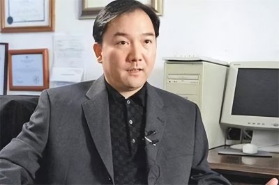 ​上海小伙成墨西哥毒枭，却未向中国贩毒，密室中成捆美钞垒成高台