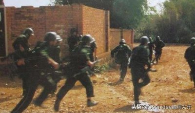 ​1992年，3000武警围剿平远街，到底发生了什么？