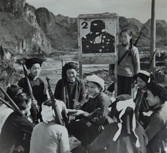 ​1970年代广东梅县，发挥民兵在农业学大寨运动中的骨干作用