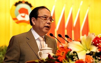 ​从政坛风云人物，到腐败代言人，陈绍基如何陷入权力迷局？