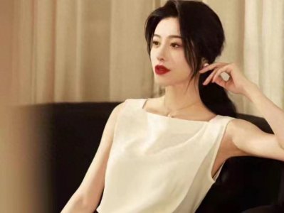 ​刘翔前妻现身！穿金戴银豪宅弹琴，离婚8年仍单身,前夫离婚娶初恋