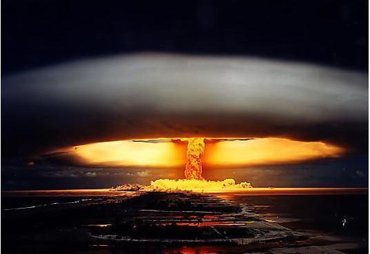 中国氢弹之父于敏，没有留学，隐姓埋名28年，不畏艰难研制出氢弹