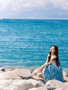 ​10个怎么拍都自然漂亮的手姿，让你不为手姿发愁，随手一拍都很美