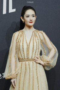 ​谢娜最新近照曝光，脸颊消瘦变化非常大，采访时结结巴巴气场不再