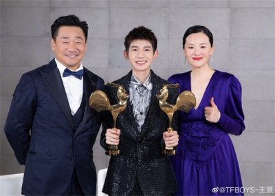 ​191230 2019十佳华语院线电影名单出炉 王源参演电影《地久天长》荣获TOP4