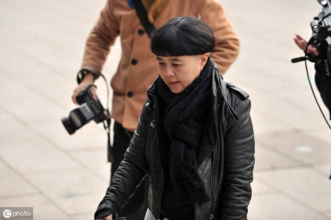 刘纯燕“金龟子”她是少儿频道主持人，更是我们90后的回忆