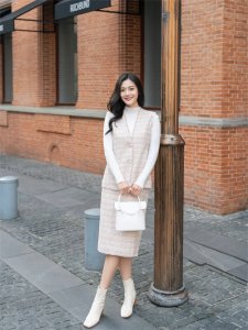 ​日常拍照，如何摆姿势更加分？7个动作拍照气质漂亮又落落大方