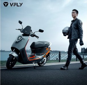 ​雅迪推出一款高档电动车，搭载6000W电机，续航600里！价格过万