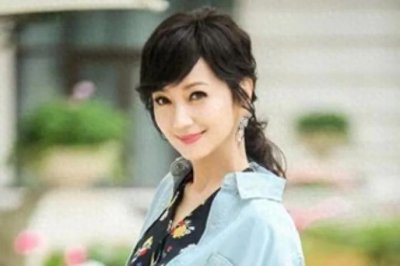 ​从当红小花旦到70岁不老女神：赵雅芝的传奇人生