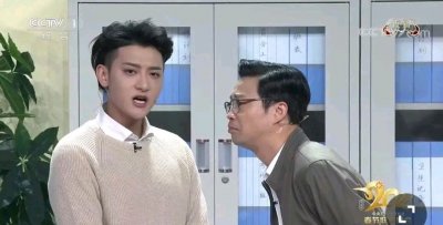 ​传黄子韬整容了？富豪爸爸去世留几百亿，他会退圈从商嘛？