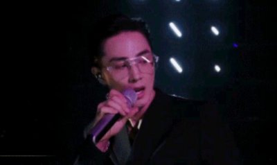 ​“霸气七哥”戚薇的浪漫情史，以及隐藏在她背后的4个男人