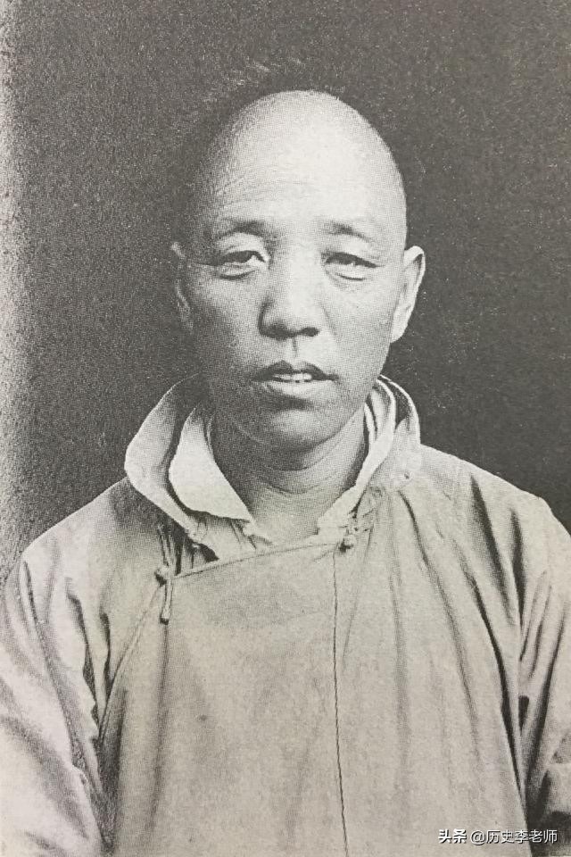 老照片:晚清太监真实形象,李莲英面露阴险,图3是杀害珍妃凶手
